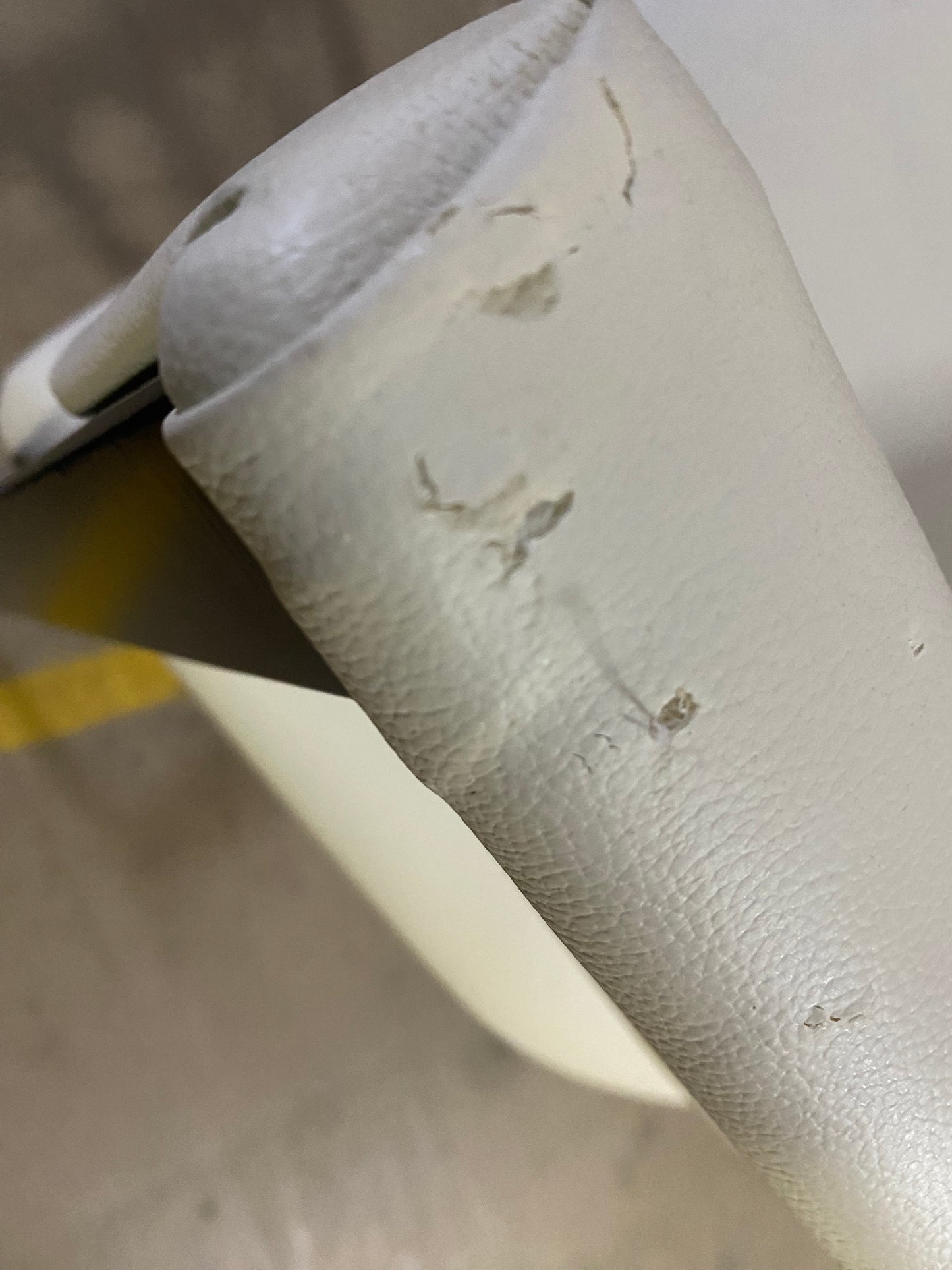 ROO-APM-00008 Grade-BER-DOA Roobba Athena Bar Stool Cream Faux Leather Black Metal RRP £249