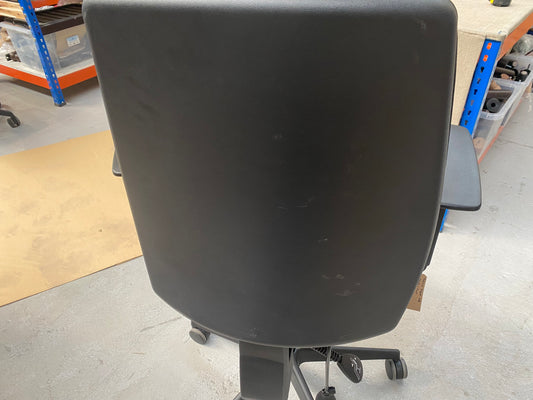 POS-CC2-00247 Grade-C1 Posturite Posturite Positiv P-Sit High Back Office Chair with Armrests and Inflatable Lumbar - Black RRP £477