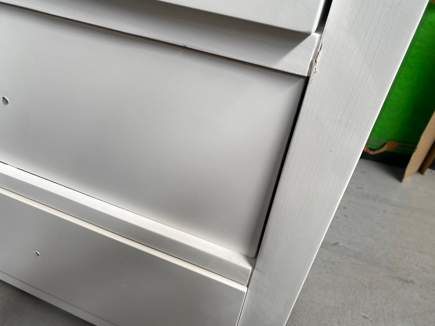 ROS-OUT-00175 Grade-C3 Roseland Furniture Farrow XL 8 Drawer Chest RRP £534.95