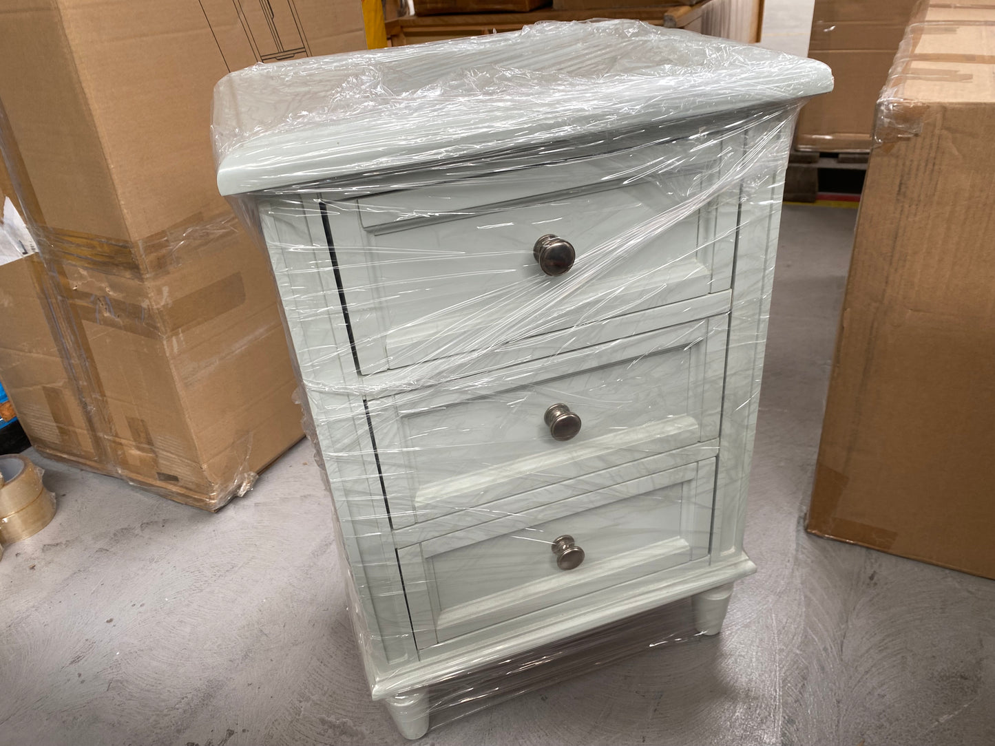 ROS-OUT-00149 Grade-C3 Roseland Furniture Mulsanne Cream Bedside Table RRP £79.95
