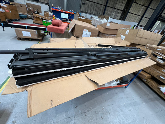 Lot of 6 x Dusk Items inc Beds for Spares or Repair (ref DUS-APM-A-12972) Total RRP £2944