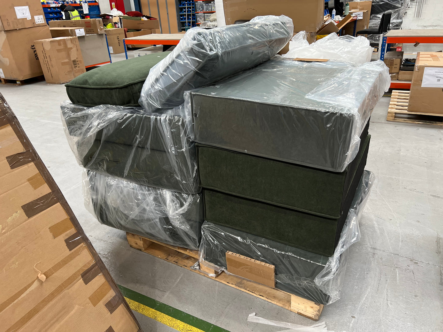 DUS-APM-60356 Grade-BER-DOA Dusk Brooklyn Sofa Bed - Dark Olive RRP £859