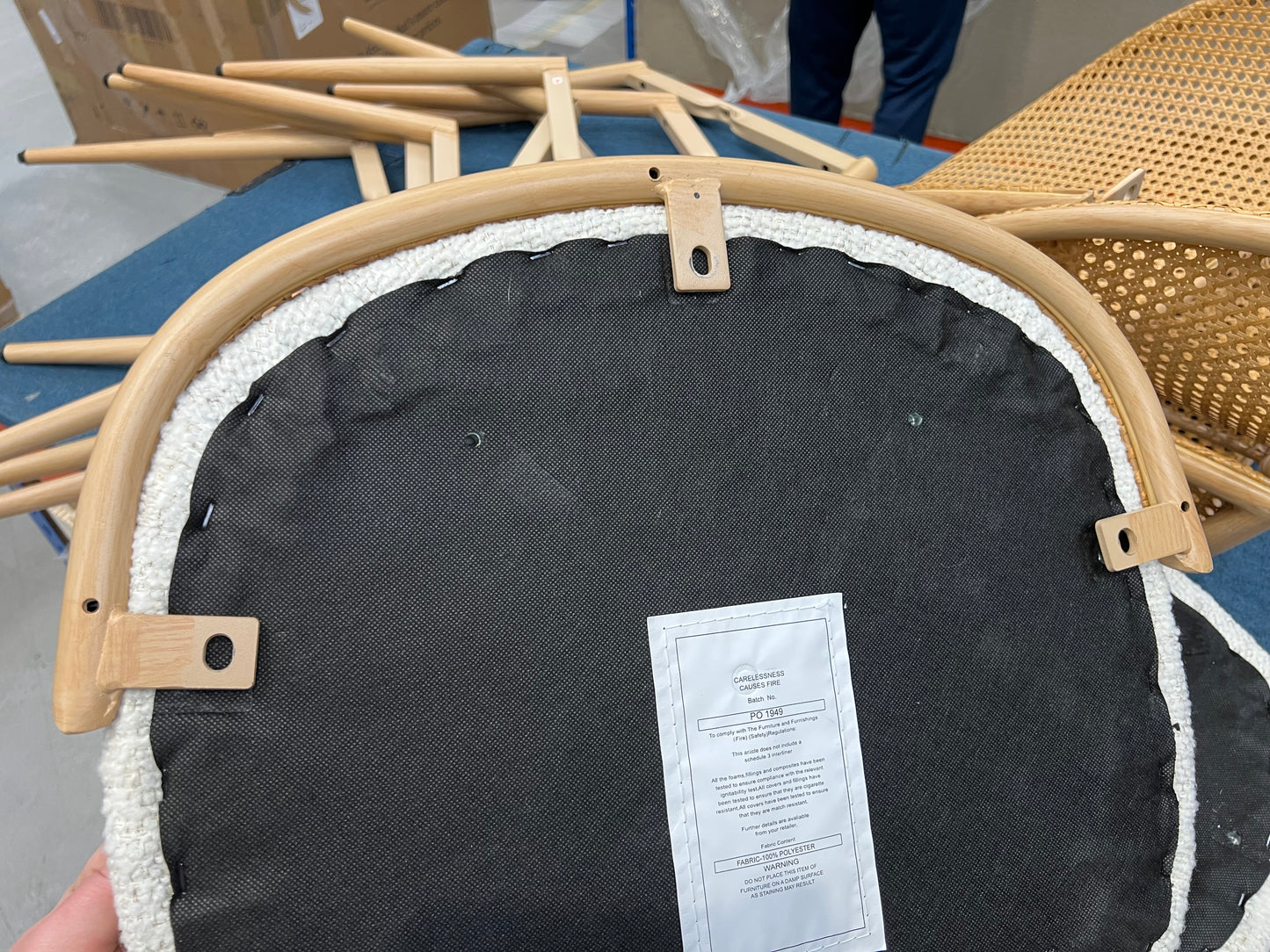 Lot of 6 x Dusk Furniture Items for Spares or Repair (ref DUS-APM-A-13311) Total RRP £2343