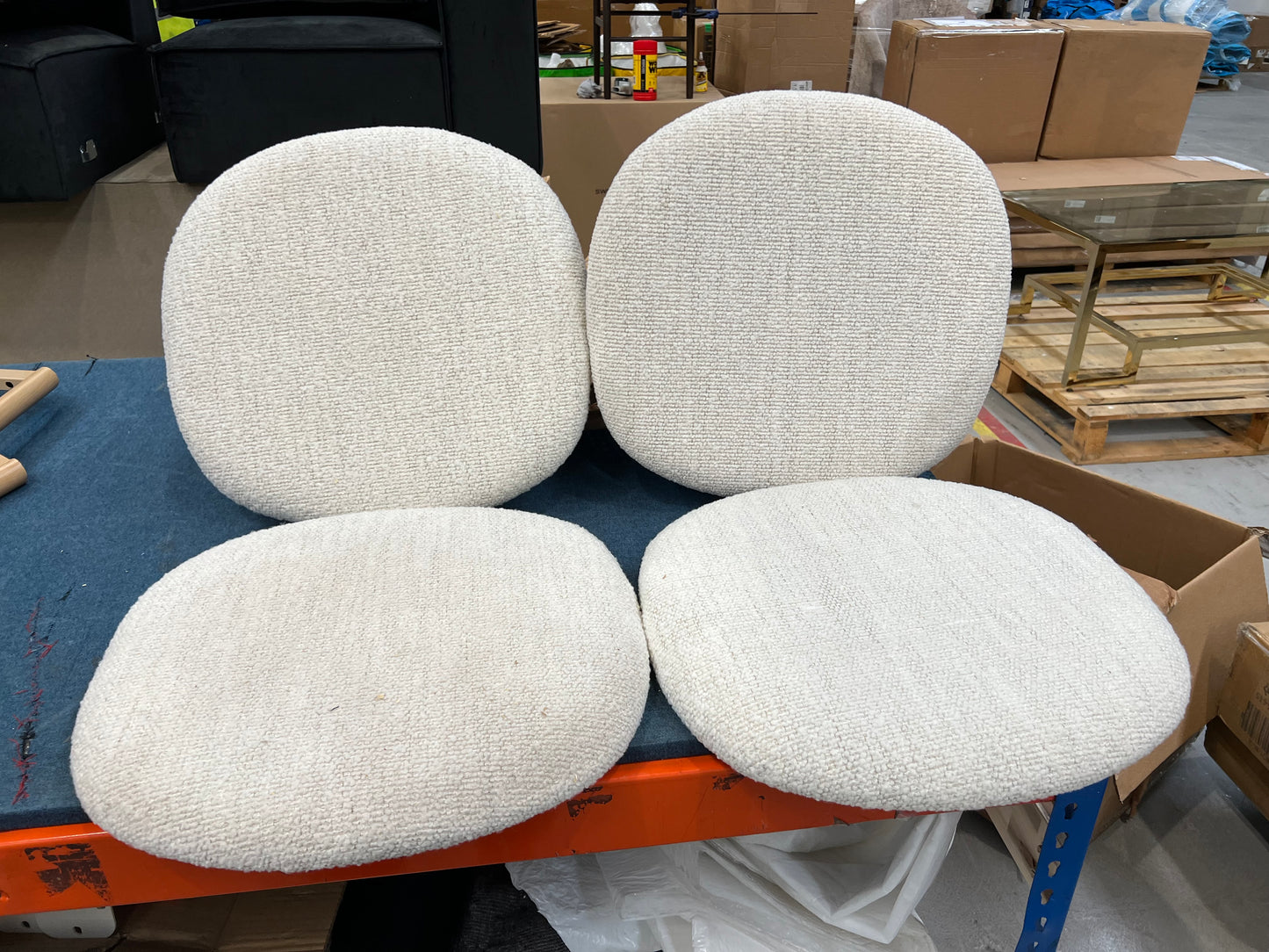 Lot of 6 x Dusk Furniture Items for Spares or Repair (ref DUS-APM-A-13311) Total RRP £2343