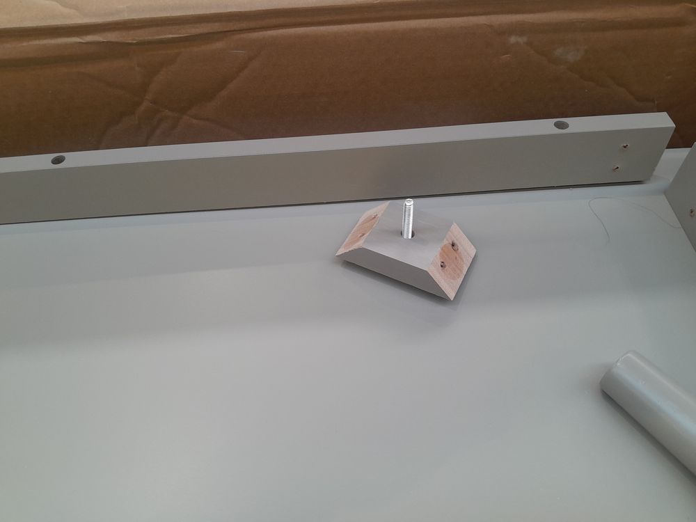 Lot of 7 x Dusk items grade-DOA Spares or repair RRP £2112.00