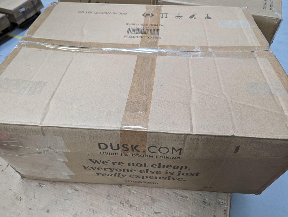Lot of 10 x Dusk items grade-DOA Spares or repair RRP £1434.00