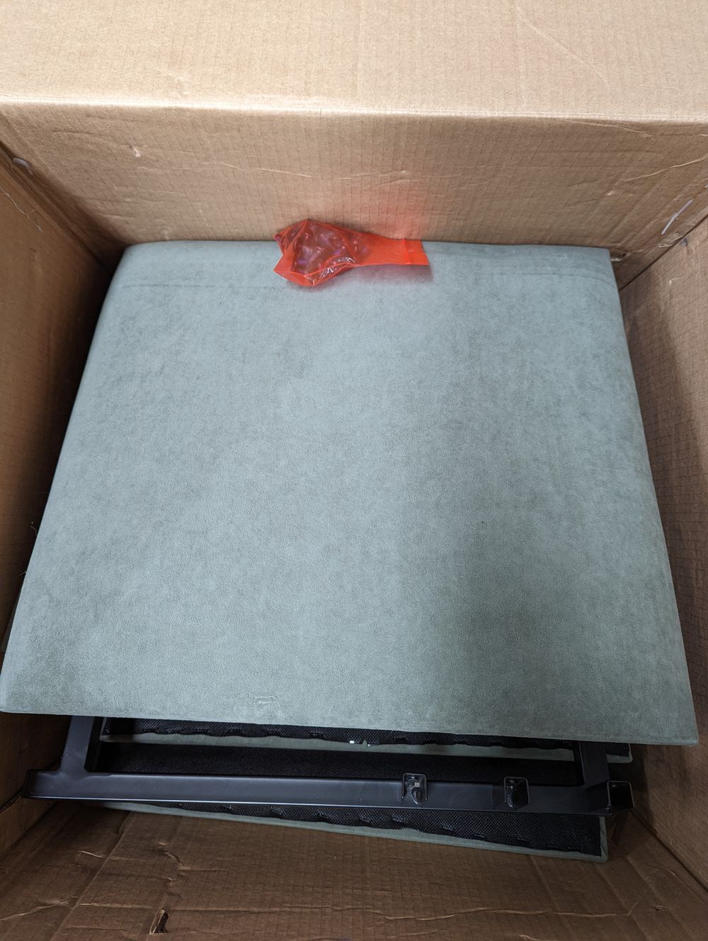 Lot of 10 x Dusk items grade-DOA Spares or repair RRP £1434.00