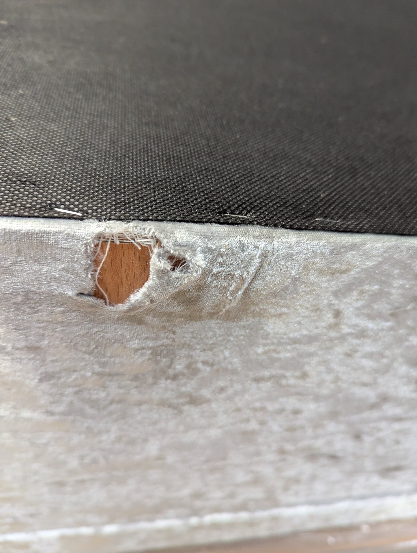 Lot of 2 x DFS furniture items grade-DOA Spares or repair RRP £1648.00