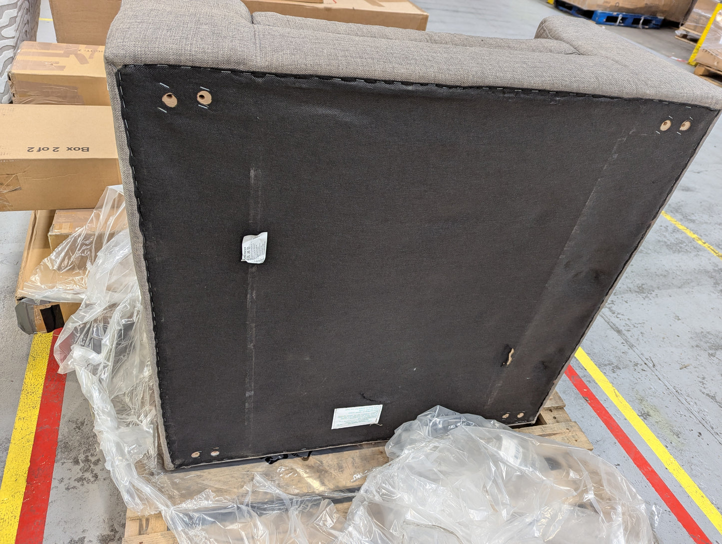 Lot of 2 x DFS Items for Spares or Repair (ref DFS-HO2-A-11132) Total RRP £1048