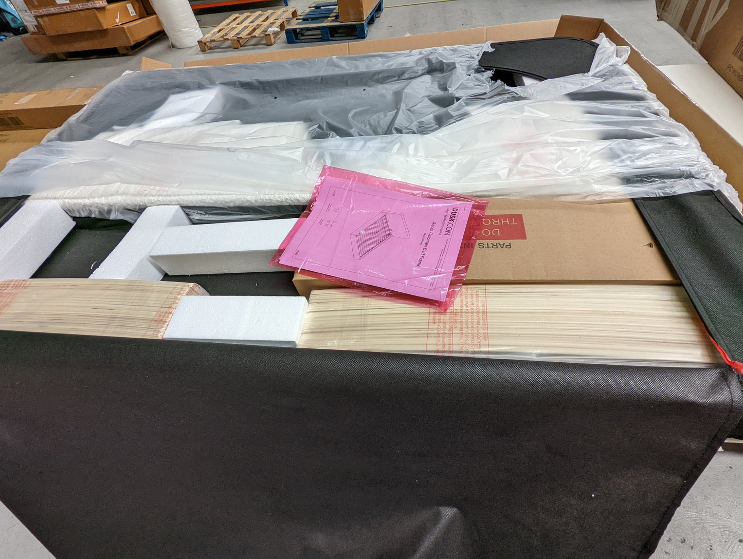 Lot of 5 x Dusk Items inc Beds for Spares or Repair (ref DUS-APM-A-11834) Total RRP £2225