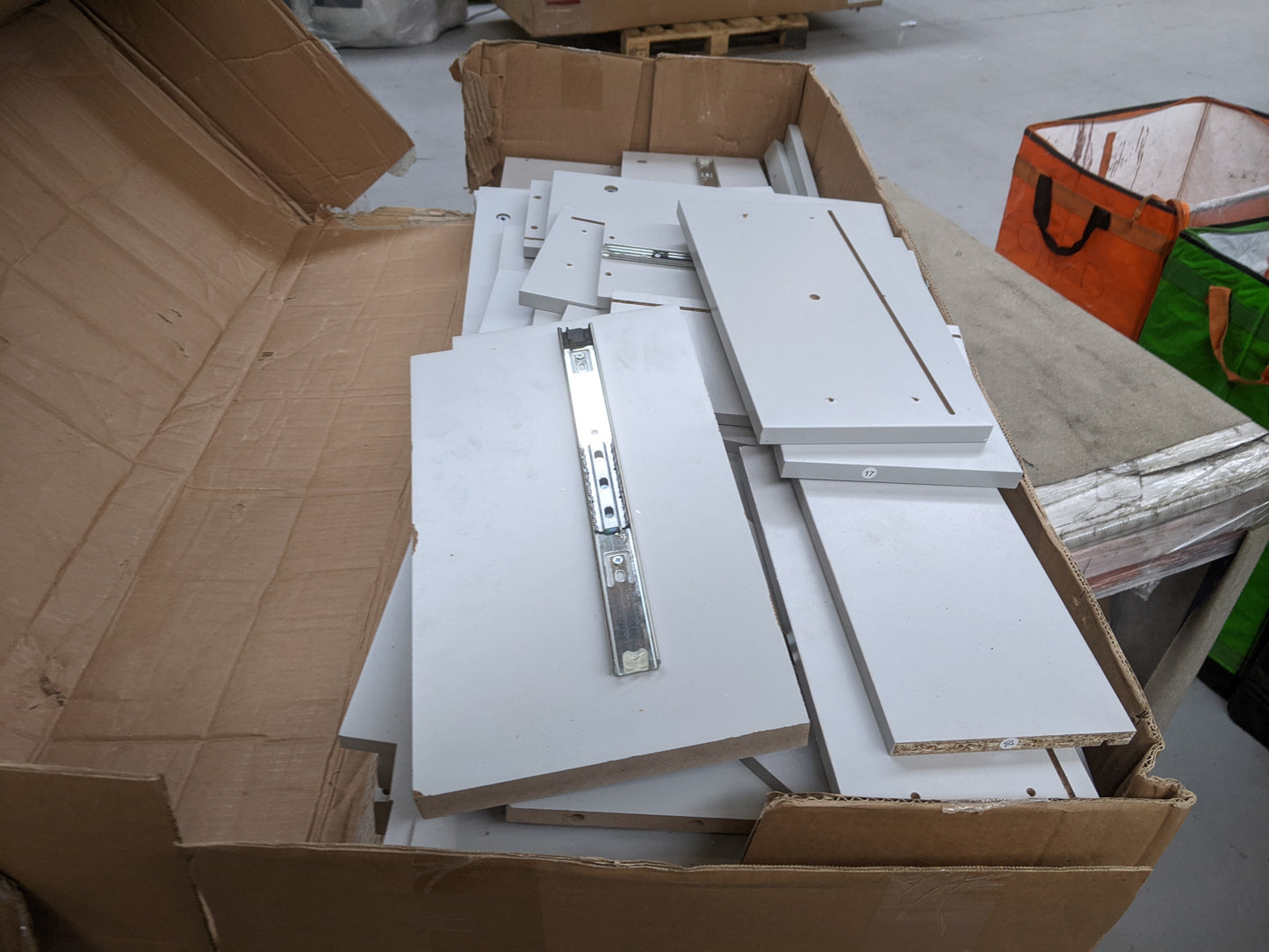 Lot of 13 x CCG items grade-DOA Spares or repair RRP £1524.00