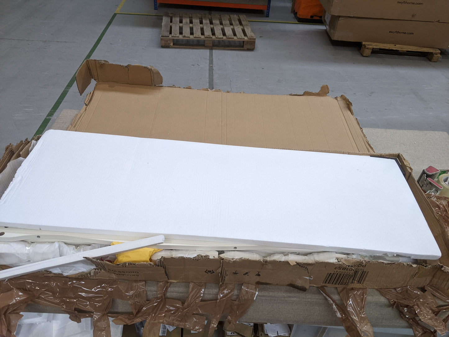 Lot of 12 x Dusk Items for Spares or Repair (ref DUS-APM-A-12328) Total RRP £1719