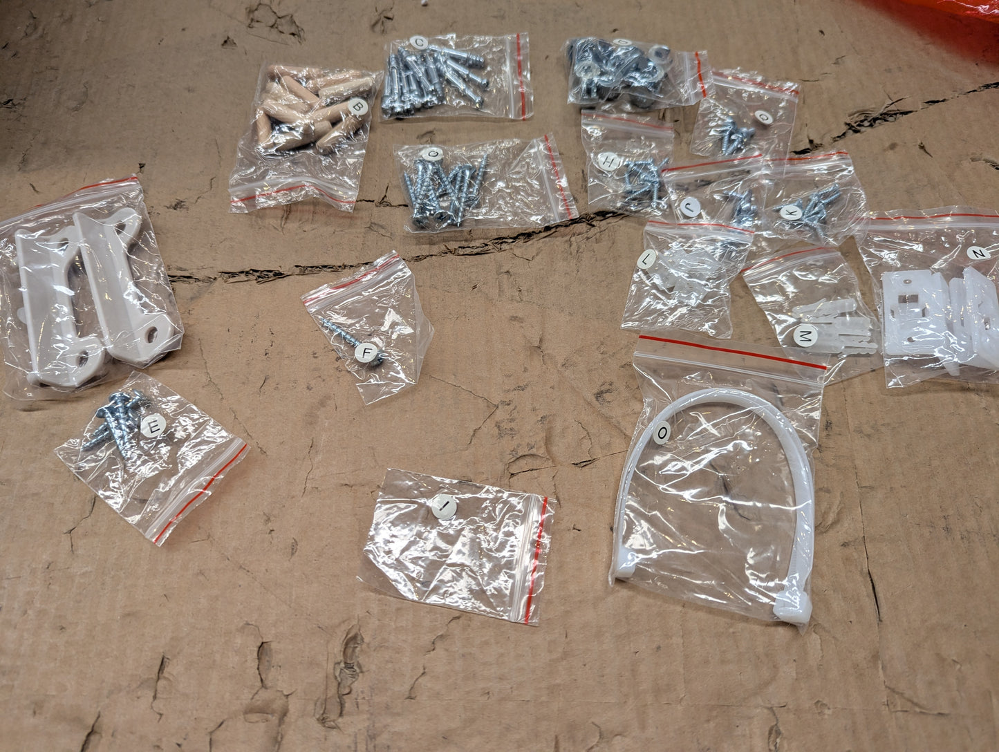 Lot of 20 x Dusk Items for Spares or Repair (ref DUS-APM-A-12363) Total RRP £2317
