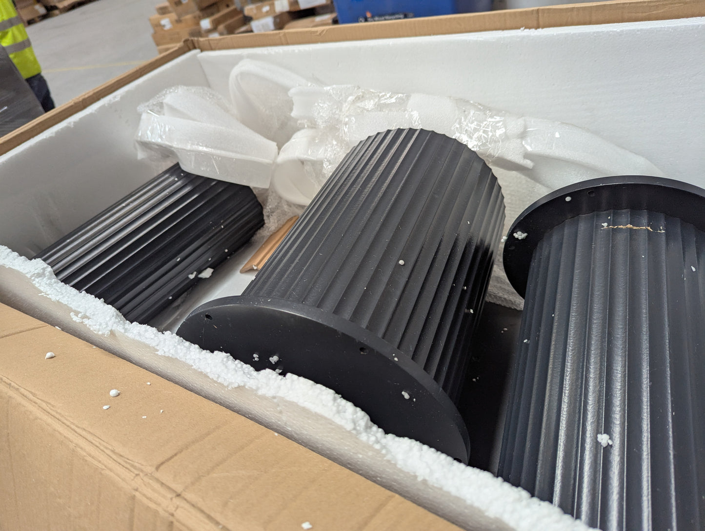 Lot of 20 x Dusk Items for Spares or Repair (ref DUS-APM-A-12363) Total RRP £2317