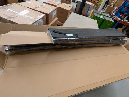 Lot of 6 x Dusk Items inc Beds for Spares or Repair (ref DUS-APM-A-12474) Total RRP £3394