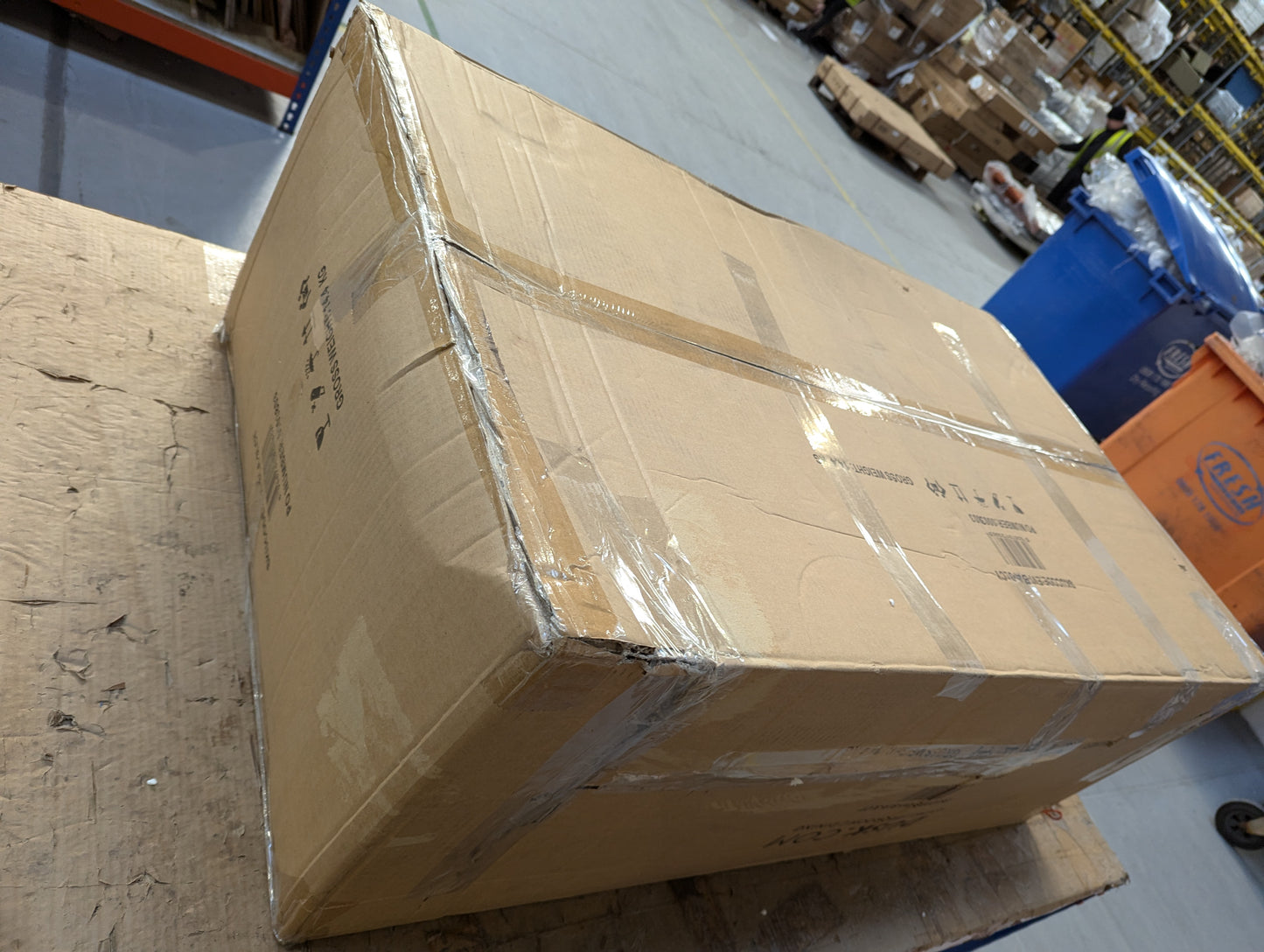 Lot of 15 x Dusk Furniture Items and Parts for Spares or Repair (ref DUS-APM-A-12856) Total RRP £1899