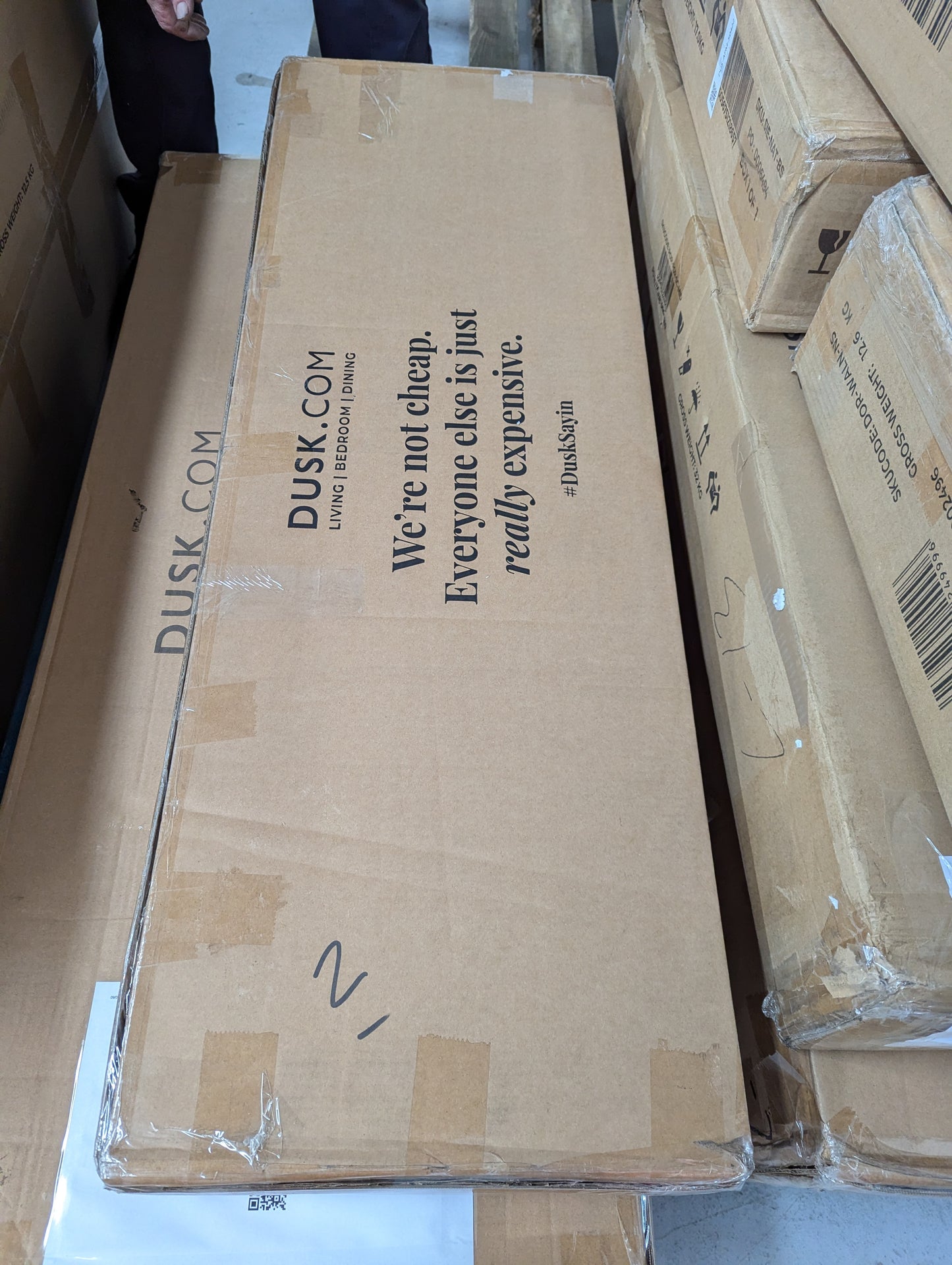 Lot of 15 x Dusk Furniture Items and Parts for Spares or Repair (ref DUS-APM-A-12856) Total RRP £1899