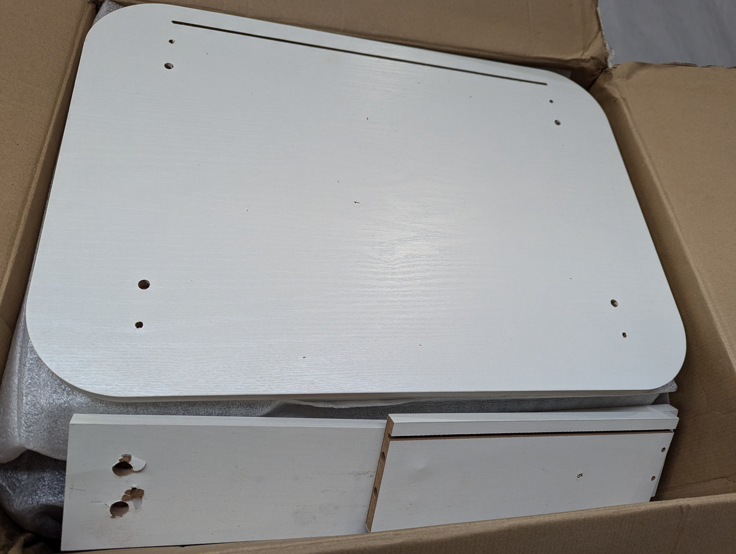 Lot of 4 x Dusk Furniture Returns for Spares or Repair (ref DUS-APM-A-12939) Total RRP £334