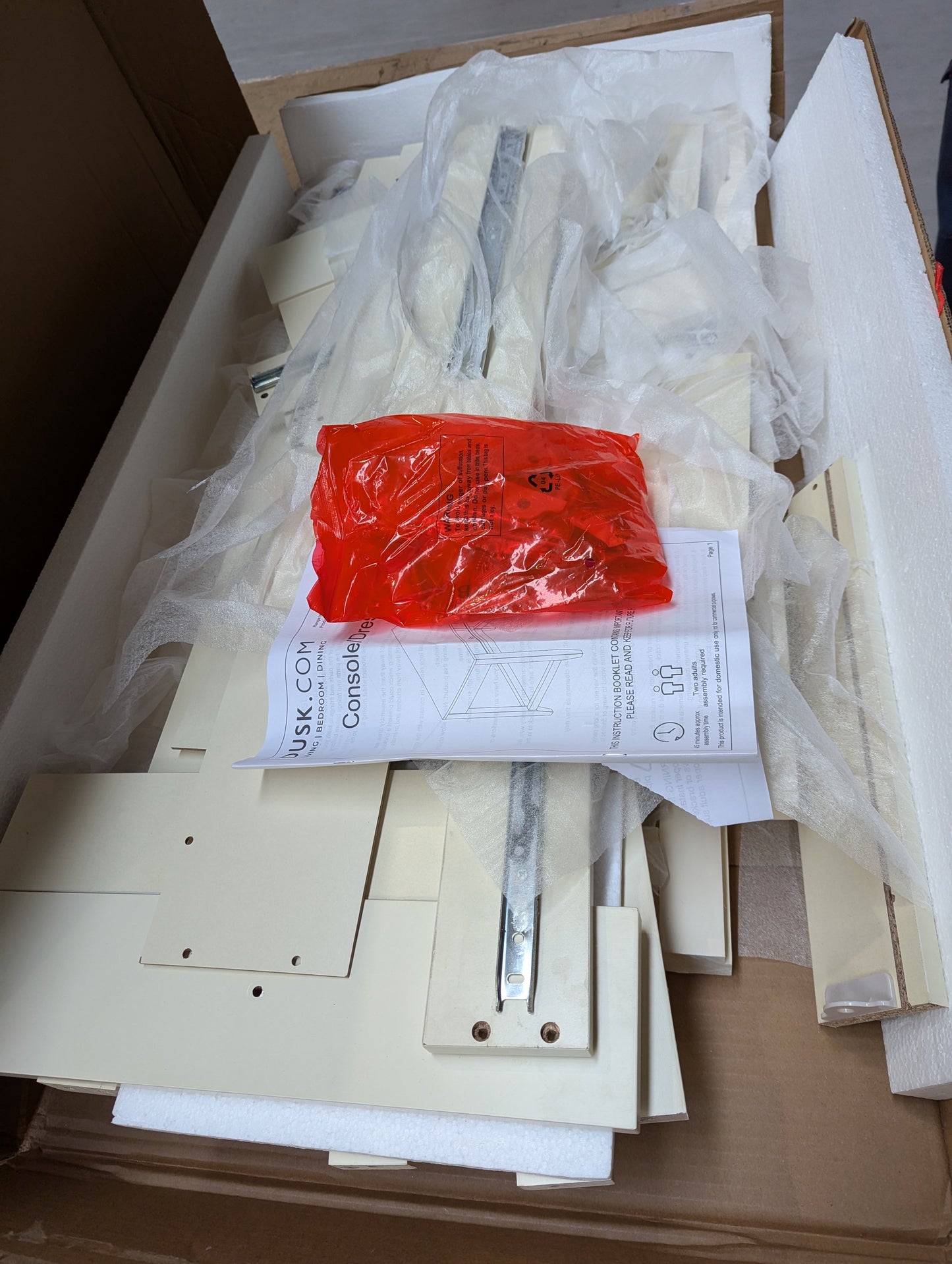 Lot of 4 x Dusk Furniture Returns for Spares or Repair (ref DUS-APM-A-12939) Total RRP £334