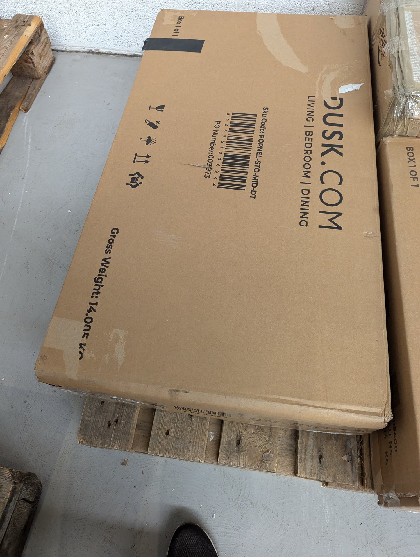 Lot of 4 x Dusk Furniture Returns for Spares or Repair (ref DUS-APM-A-12939) Total RRP £334