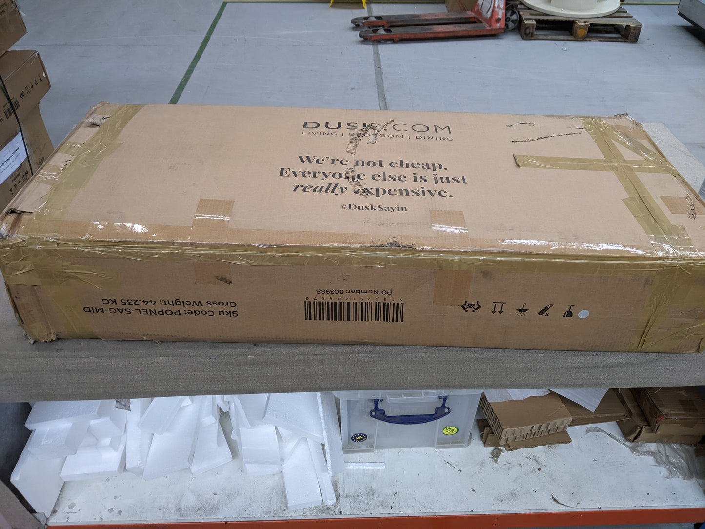 Lot of 8 x Dusk Furniture Items for Spares or Repair (ref DUS-APM-A-12960) Total RRP £946