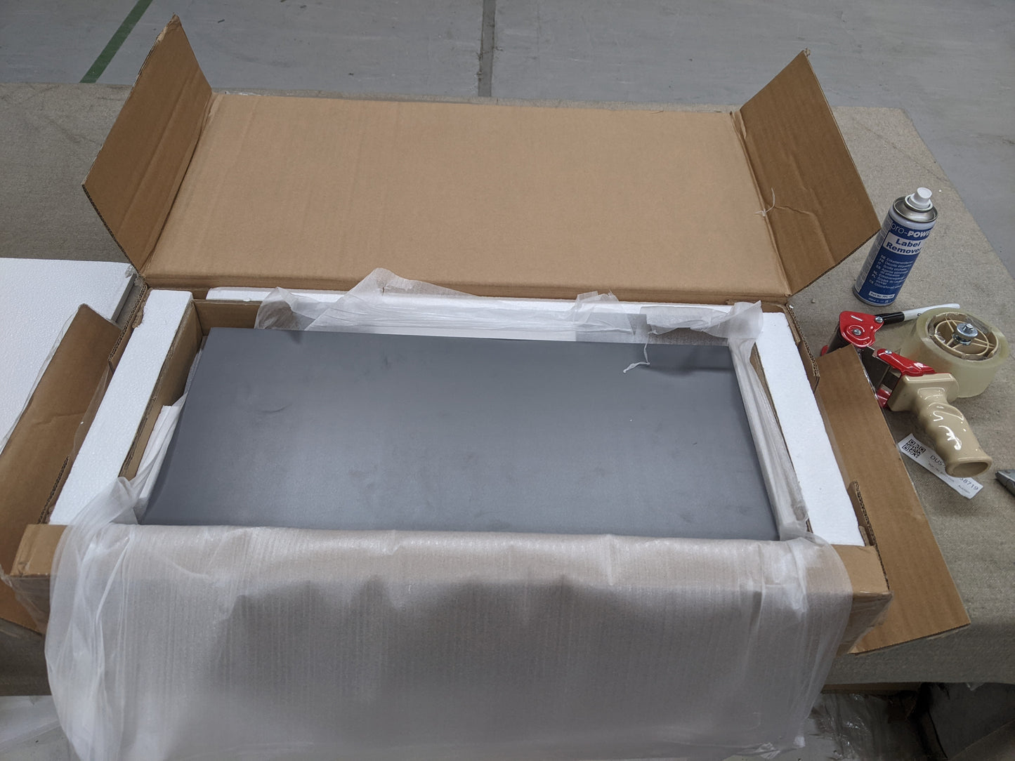 Lot of 8 x Dusk Furniture Items for Spares or Repair (ref DUS-APM-A-12960) Total RRP £946