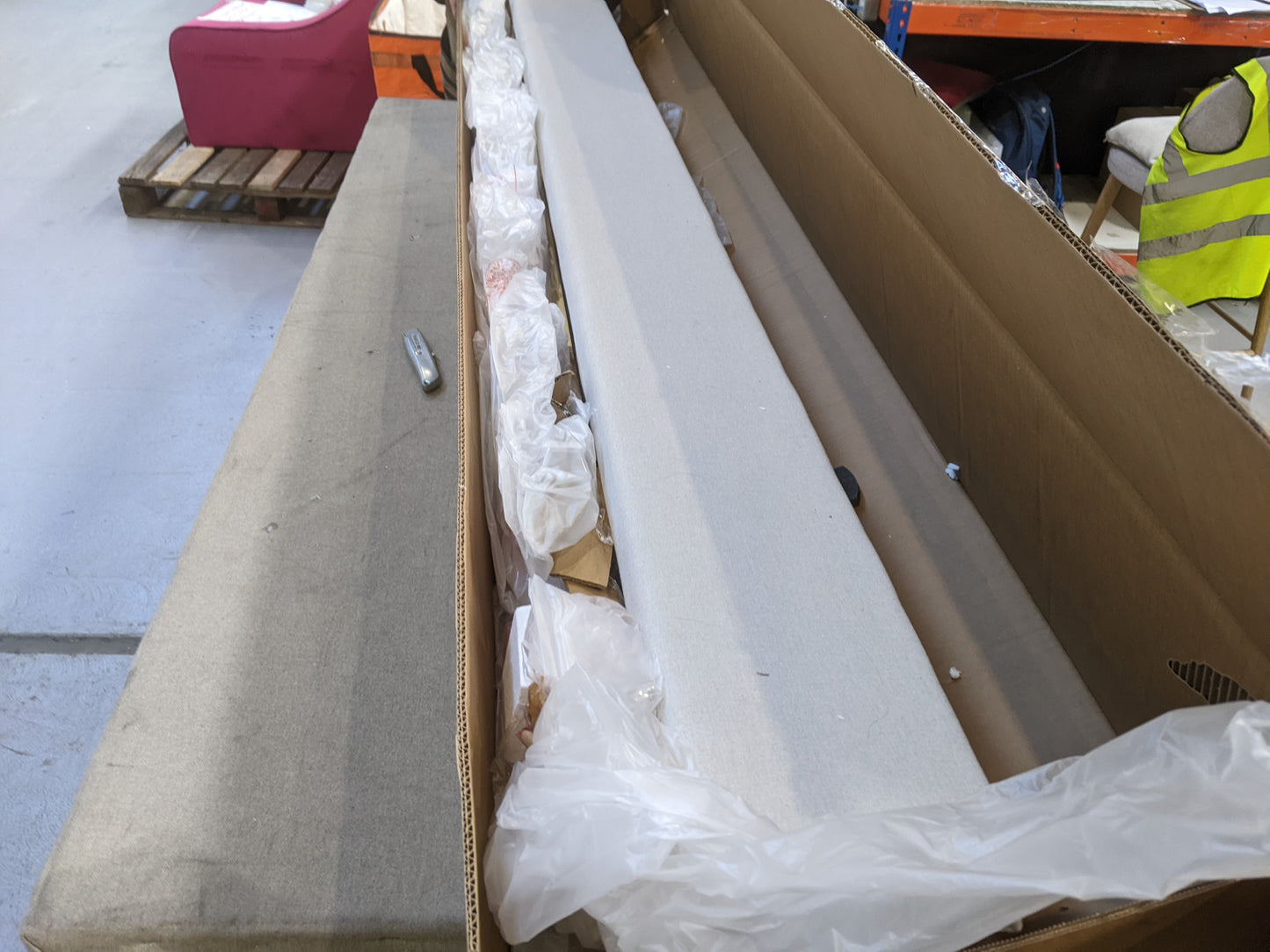 Lot of 4 x Dusk Boxed Beds for Spares or Repair (ref DUS-APM-A-13103) Total RRP £1922