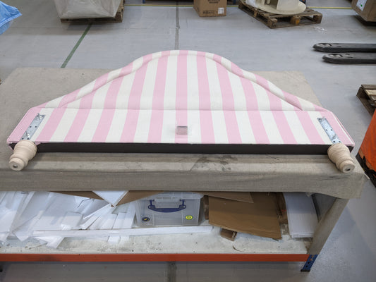 Lot of 2 x DFS Items inc Beds for Spares or Repair (ref DFS-HO2-A-13124) Total RRP £1648