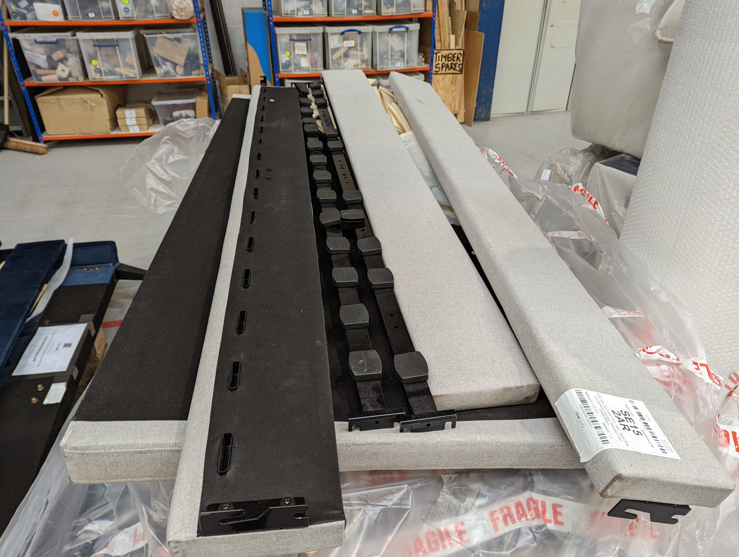 Lot of 4 x Dusk Items for Spares or Repair (ref DUS-APM-A-13432) Total RRP £1651