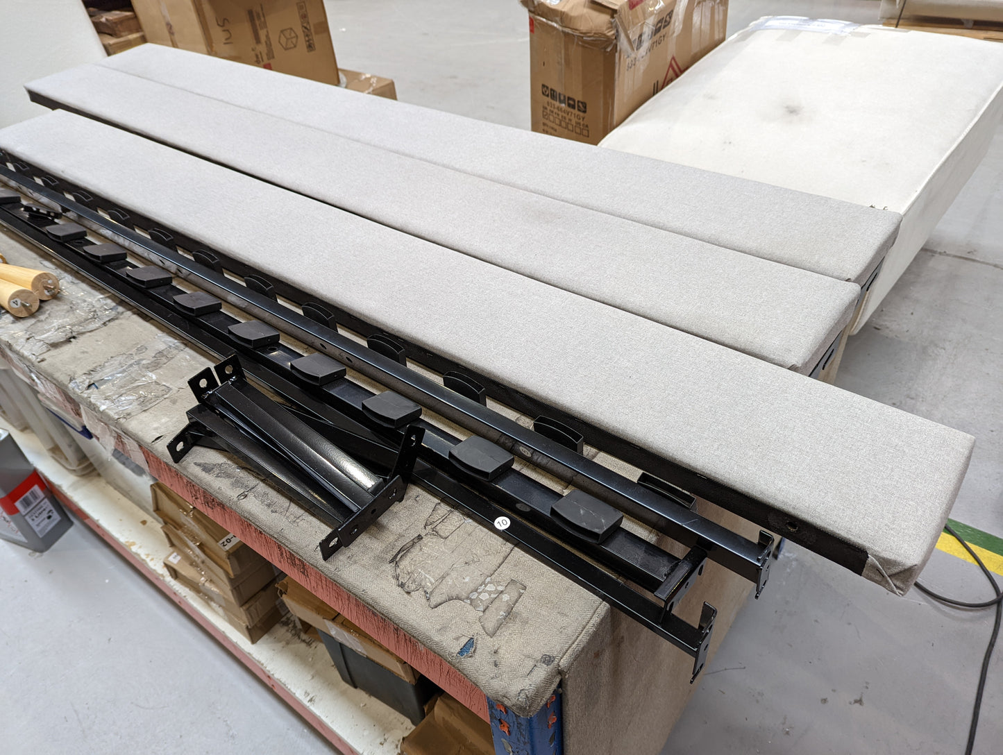 Lot of 4 x Dusk Items for Spares or Repair (ref DUS-APM-A-13432) Total RRP £1651