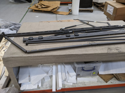 Lot of 2 x Dusk Items inc Beds for Spares or Repair (ref DUS-APM-A-13463) Total RRP £1068