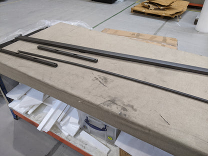 Lot of 2 x Dusk Items inc Beds for Spares or Repair (ref DUS-APM-A-13463) Total RRP £1068