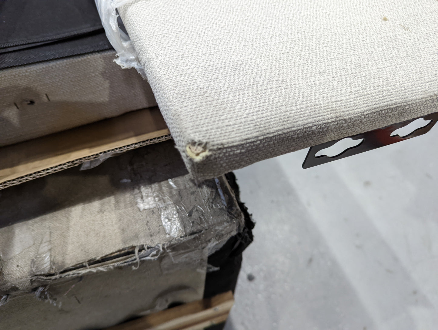 Lot of 4 x Dusk Bed Frames for Spares or Repair (ref DUS-APM-A-13536) Total RRP £2156