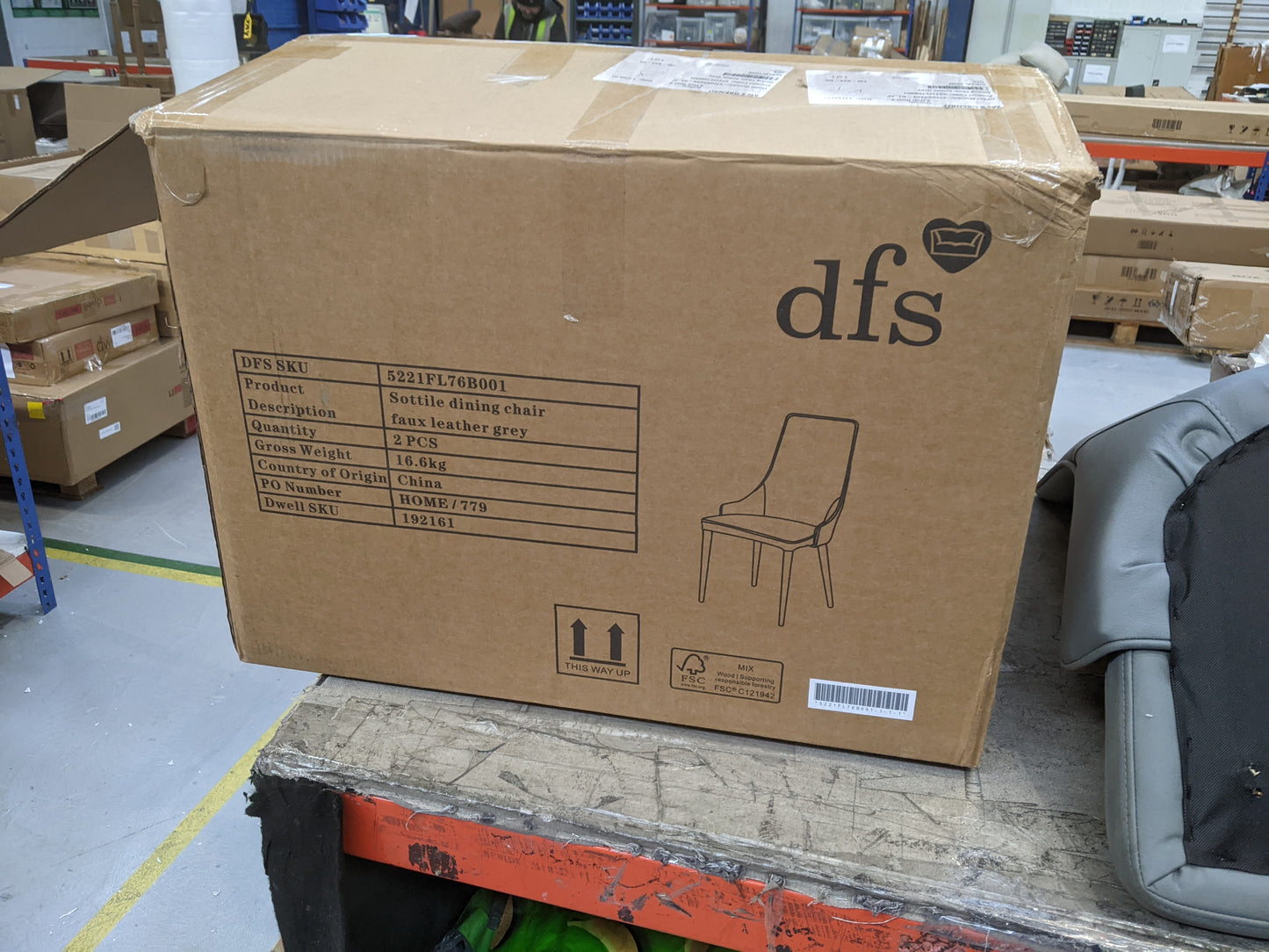 Lot of 6 x DFS Furniture for Spares or Repair (ref DFS-HO2-A-13736) Total RRP £2213