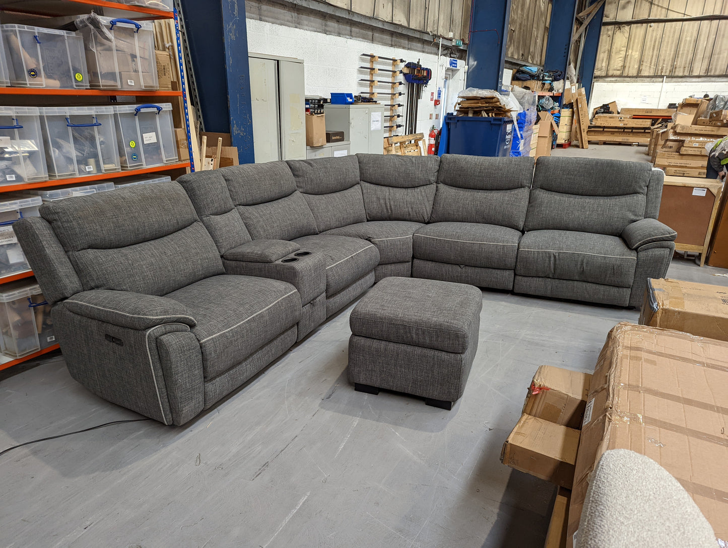 DFS-HO2-05431 Grade-C2 DFS Trek 2-Corner-2 Power Recliner And Console Rosen Charcoal With Footstool RRP £1799