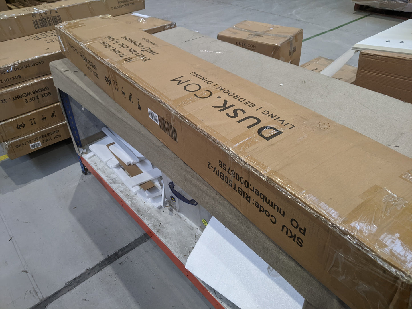 Lot of 4 x Dusk Items inc Beds for Spares or Repair (ref DUS-GOL-A-13923) Total RRP £1573