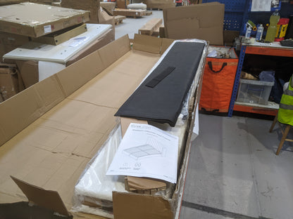 Lot of 4 x Dusk Items inc Beds for Spares or Repair (ref DUS-GOL-A-13923) Total RRP £1573