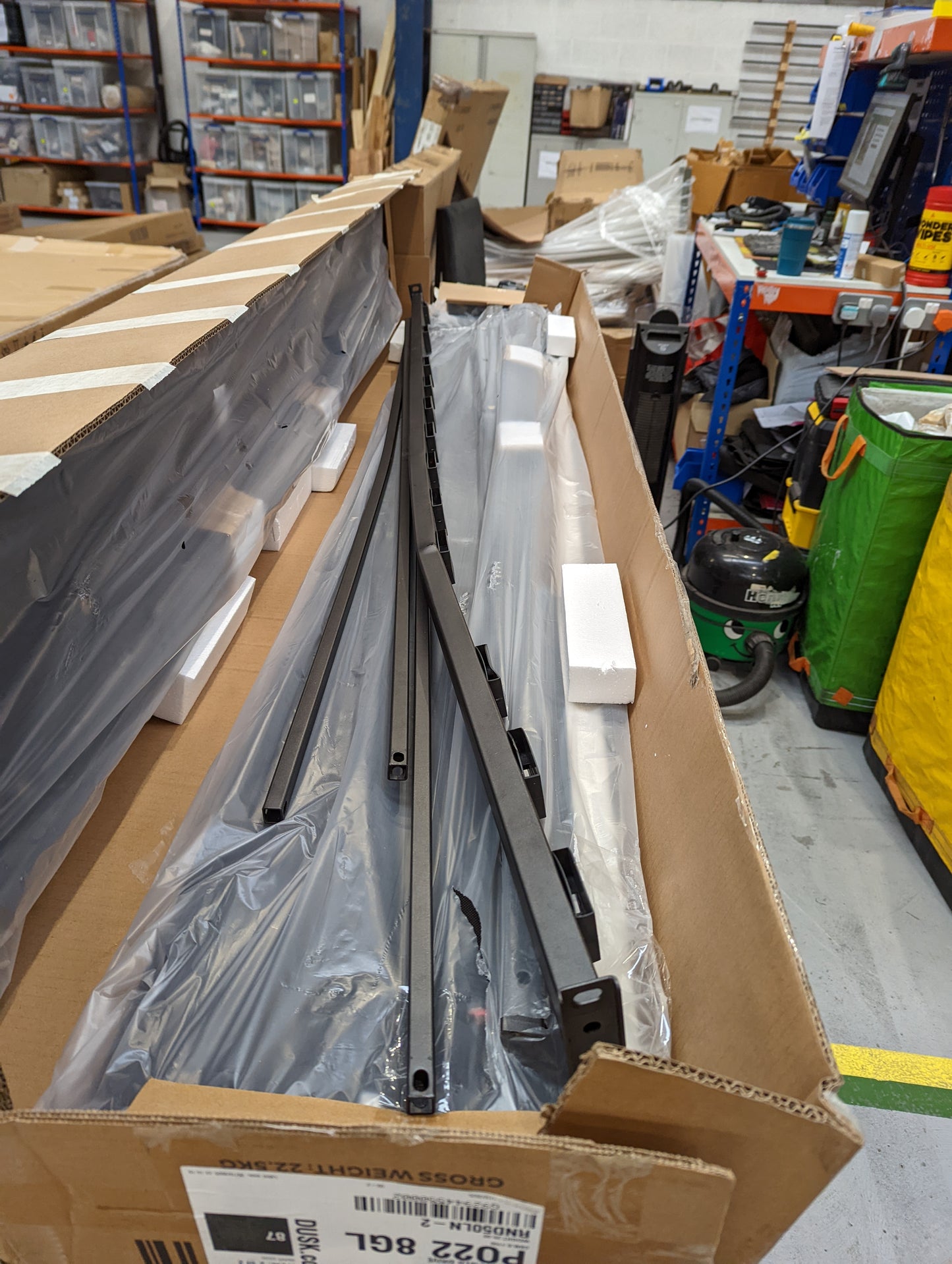 Lot of 6 x Dusk Items inc Beds for Spares or Repair (ref DUS-GOL-A-13927) Total RRP £1764