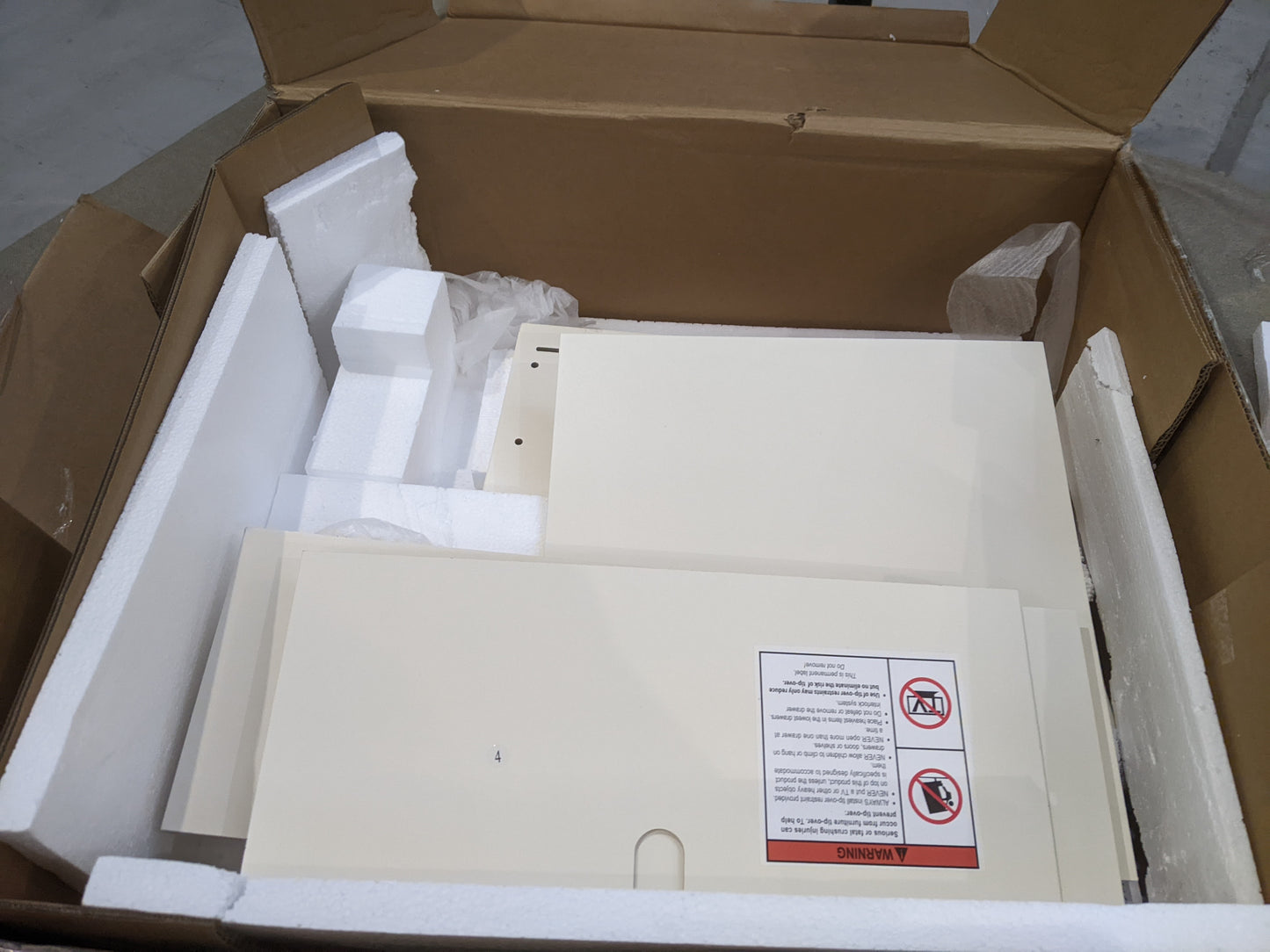 Lot of 9 x Dusk Items for Spares or Repair (ref DUS-GOL-A-14023) Total RRP £1783