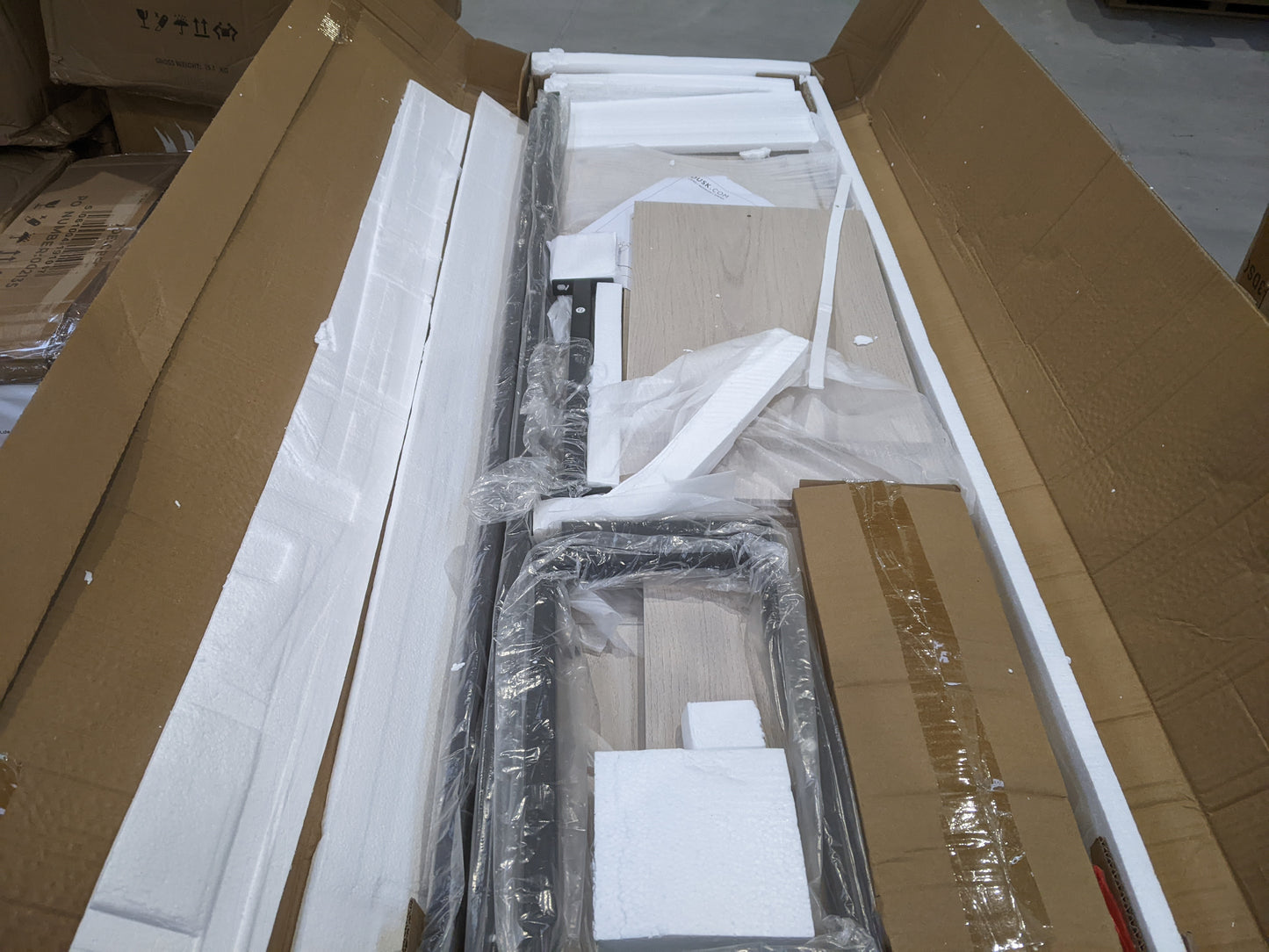 DUS-GOL-04209 Grade-B Dusk Willow 140cm TV Unit - Light Wood RRP £134