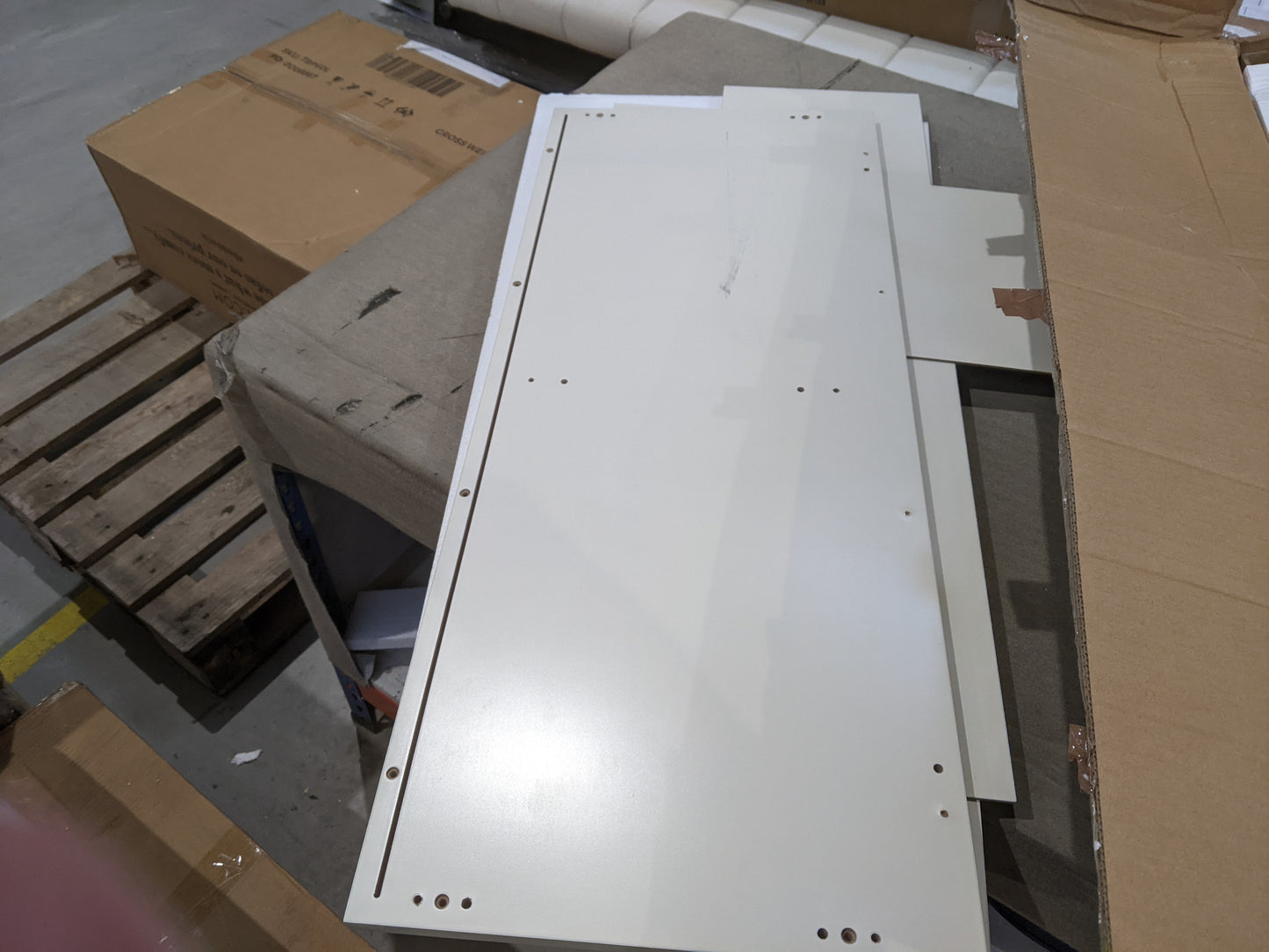 Lot of 9 x Dusk Furniture items grade-BER Spares or repair RRP £1311.00