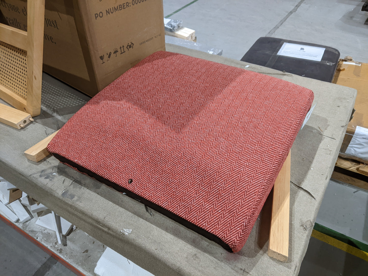 Lot of 9 x Dusk Furniture items grade-BER Spares or repair RRP £1311.00