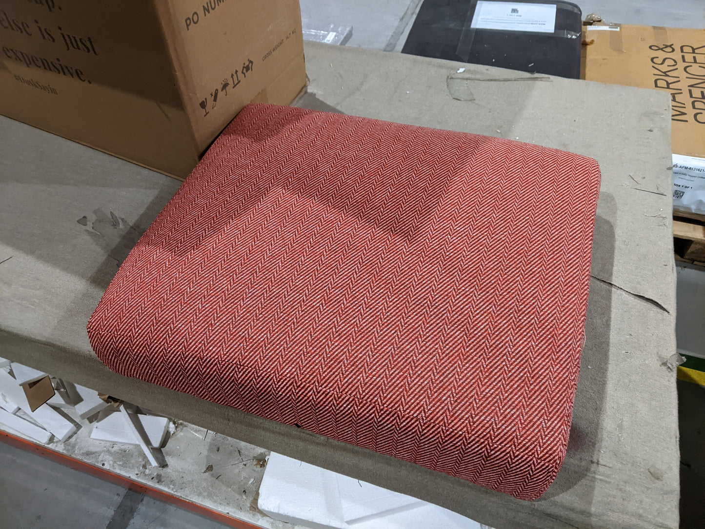 Lot of 9 x Dusk Furniture items grade-BER Spares or repair RRP £1311.00