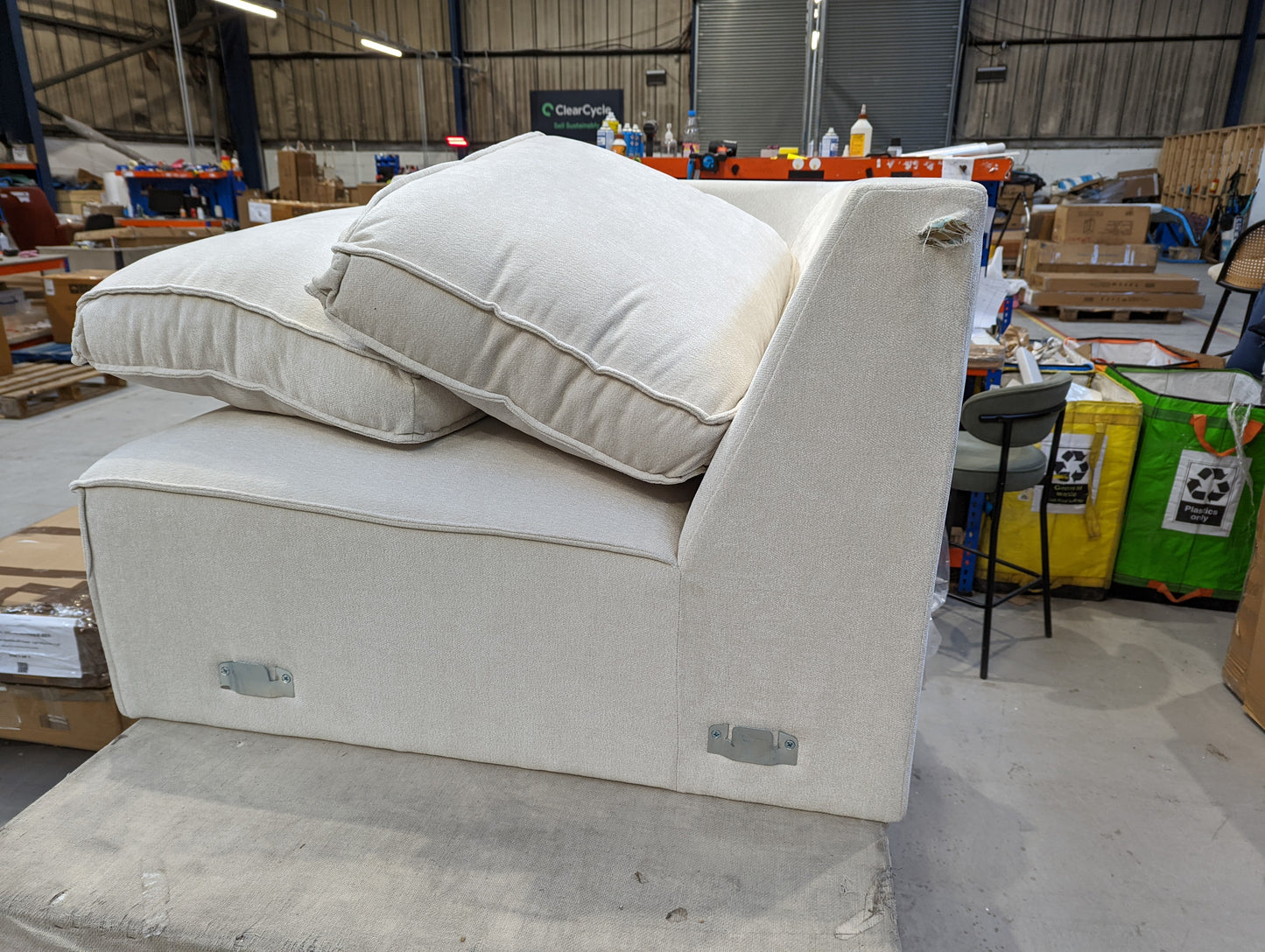 Lot of 9 x Dusk Furniture items grade-BER Spares or repair RRP £2068.00