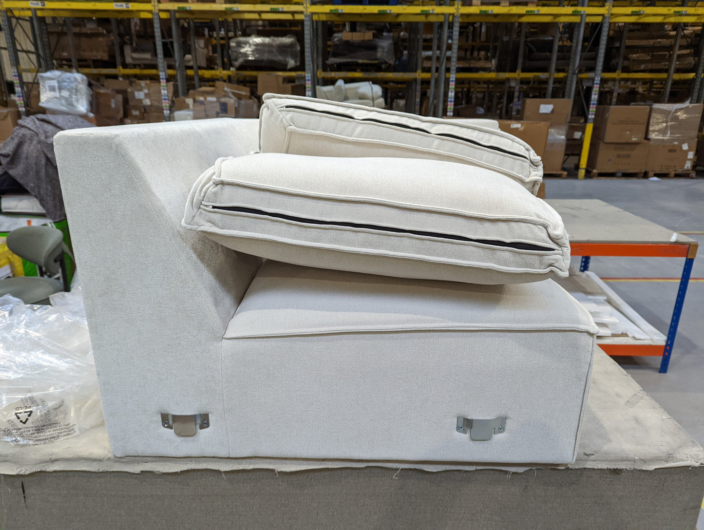 Lot of 9 x Dusk Furniture items grade-BER Spares or repair RRP £2068.00