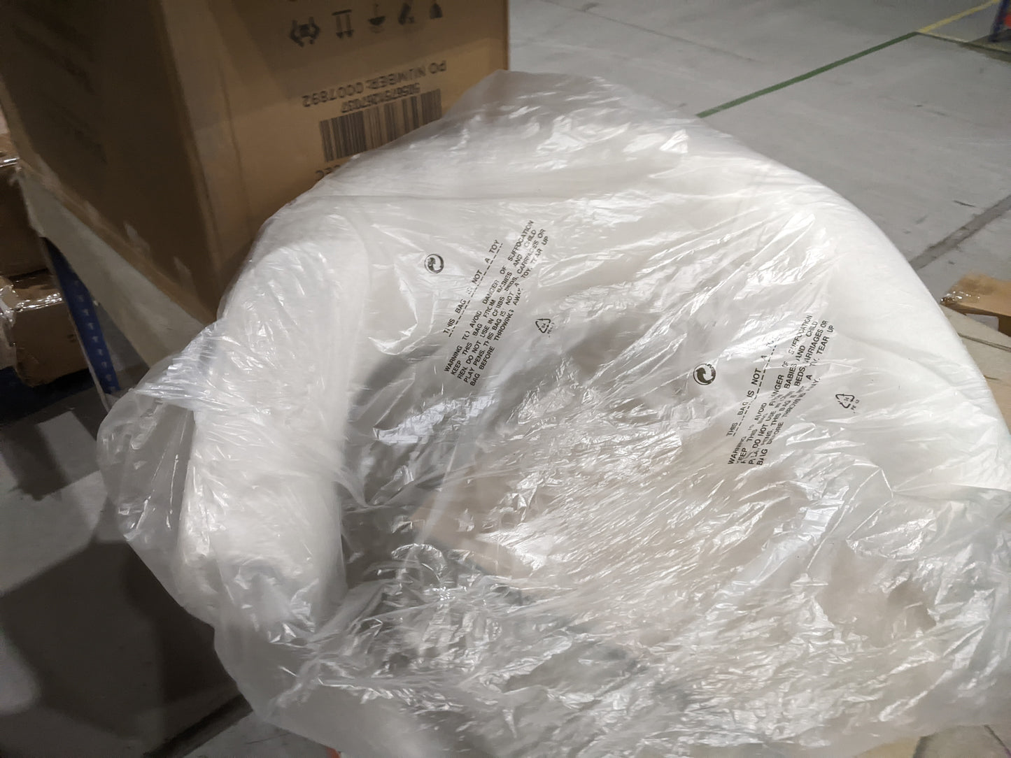 Lot of 6 x Dusk mixed furniture items grade-BER Spares or repair RRP £1028.00