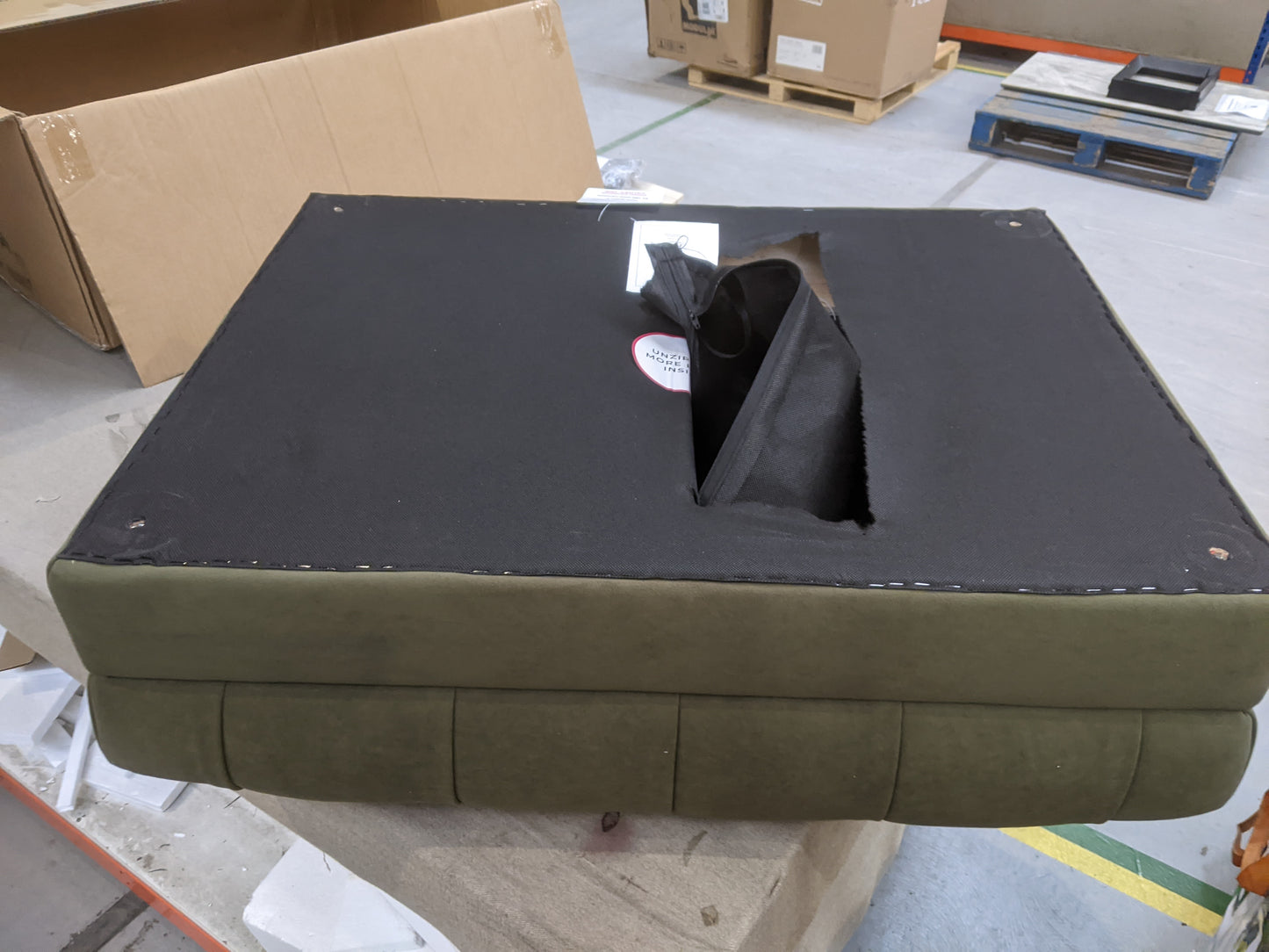 Lot of 6 x Dusk items grade-BER Spares or repair RRP £940.00