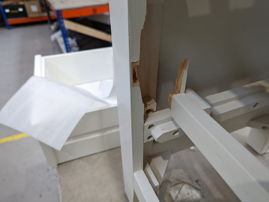 BFW-NEW-00781 Grade-BER Big Furniture Warehouse Easton Chest of 5 Solid Oak Veneer- White RRP £345