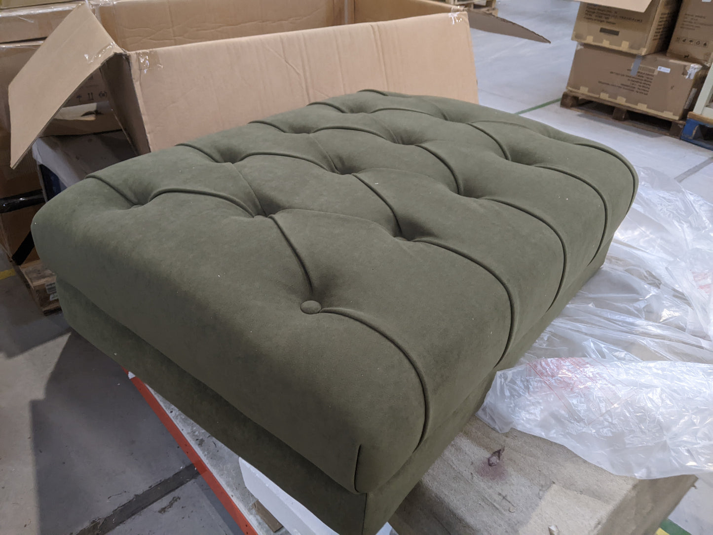 Lot of 6 x Dusk items grade-BER Spares or repair RRP £940.00