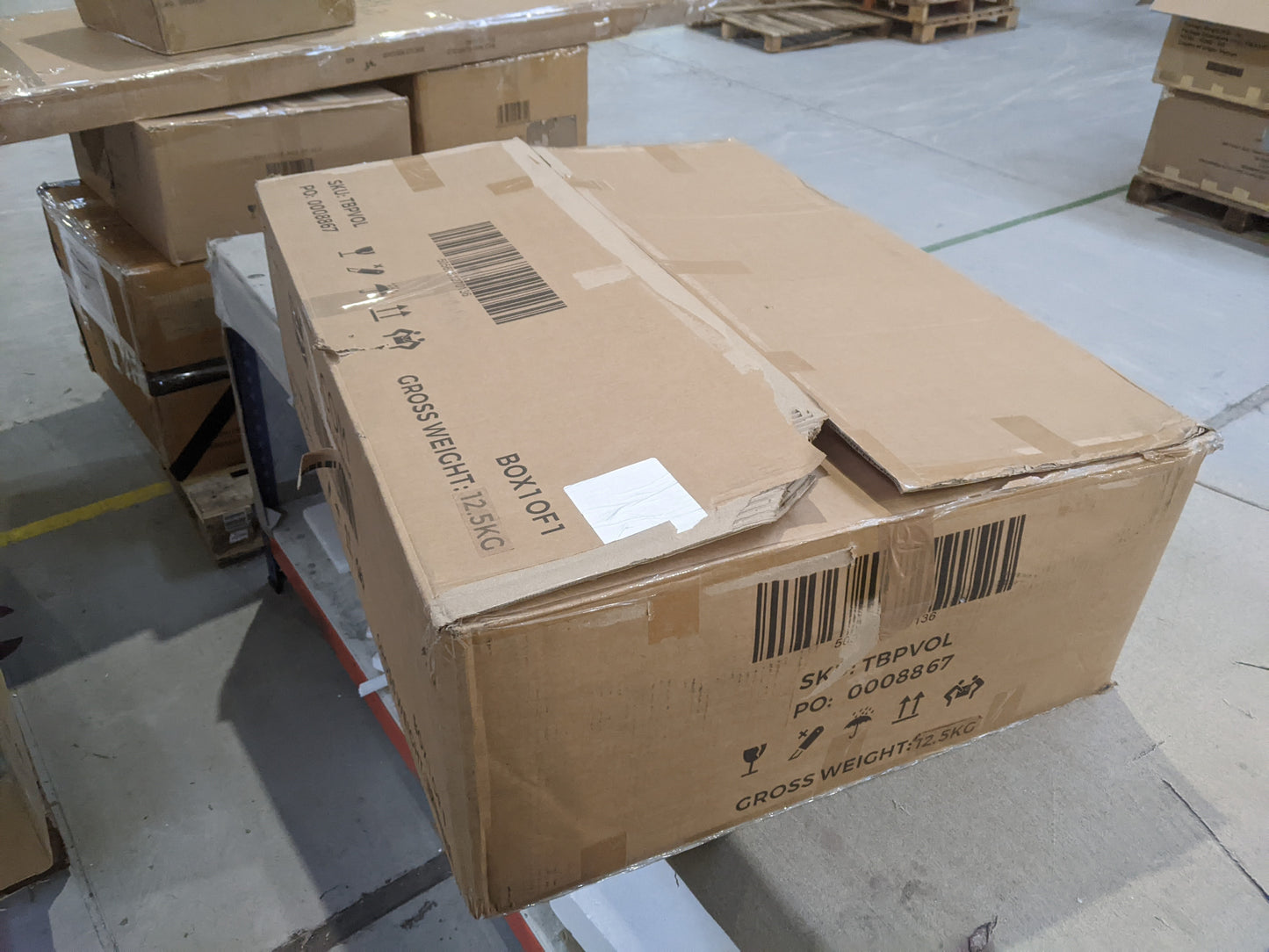 Lot of 6 x Dusk items grade-BER Spares or repair RRP £940.00